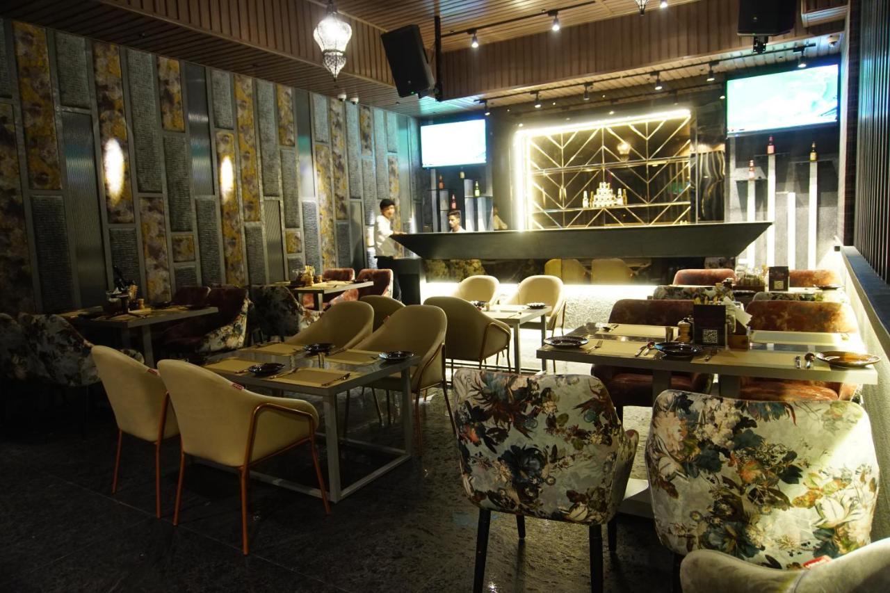 Red Orchid Hotel Kanpur Luaran gambar
