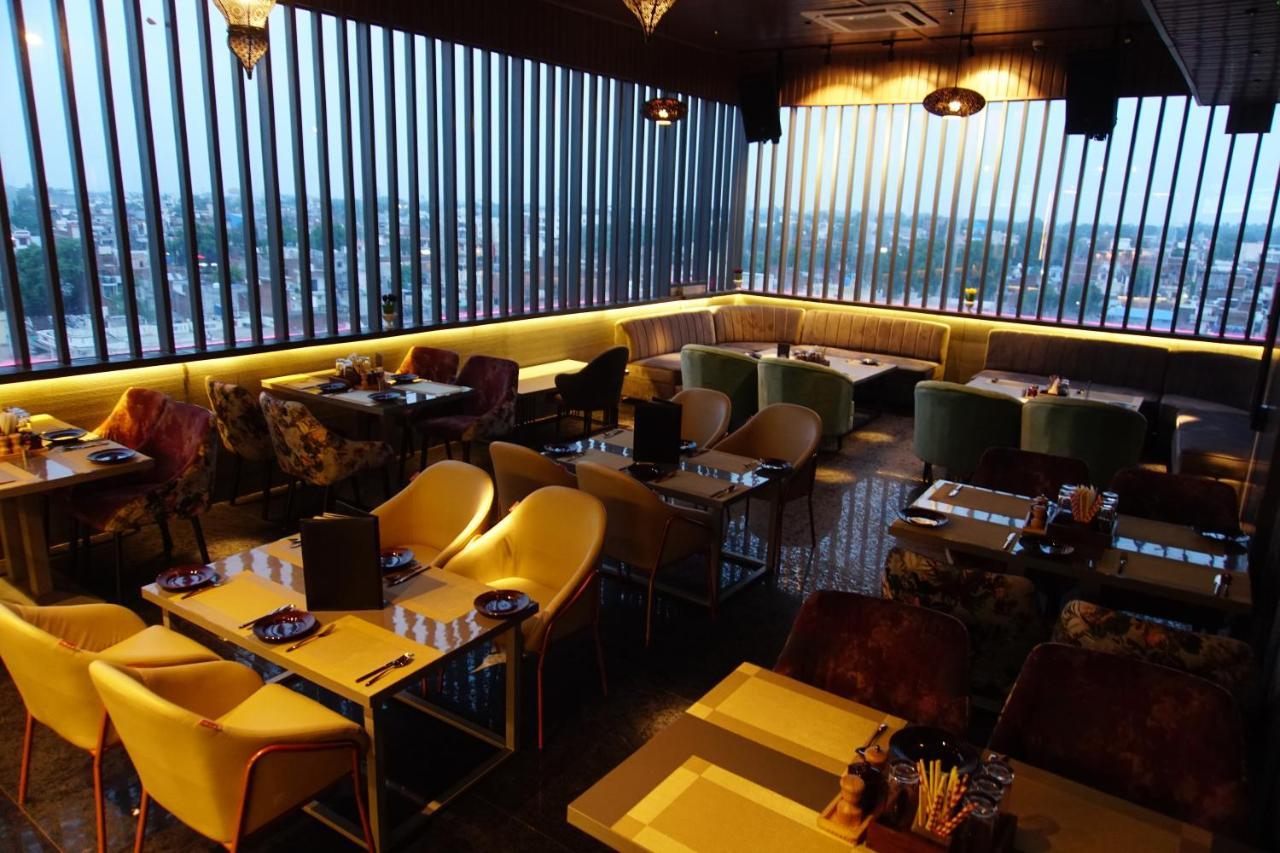 Red Orchid Hotel Kanpur Luaran gambar